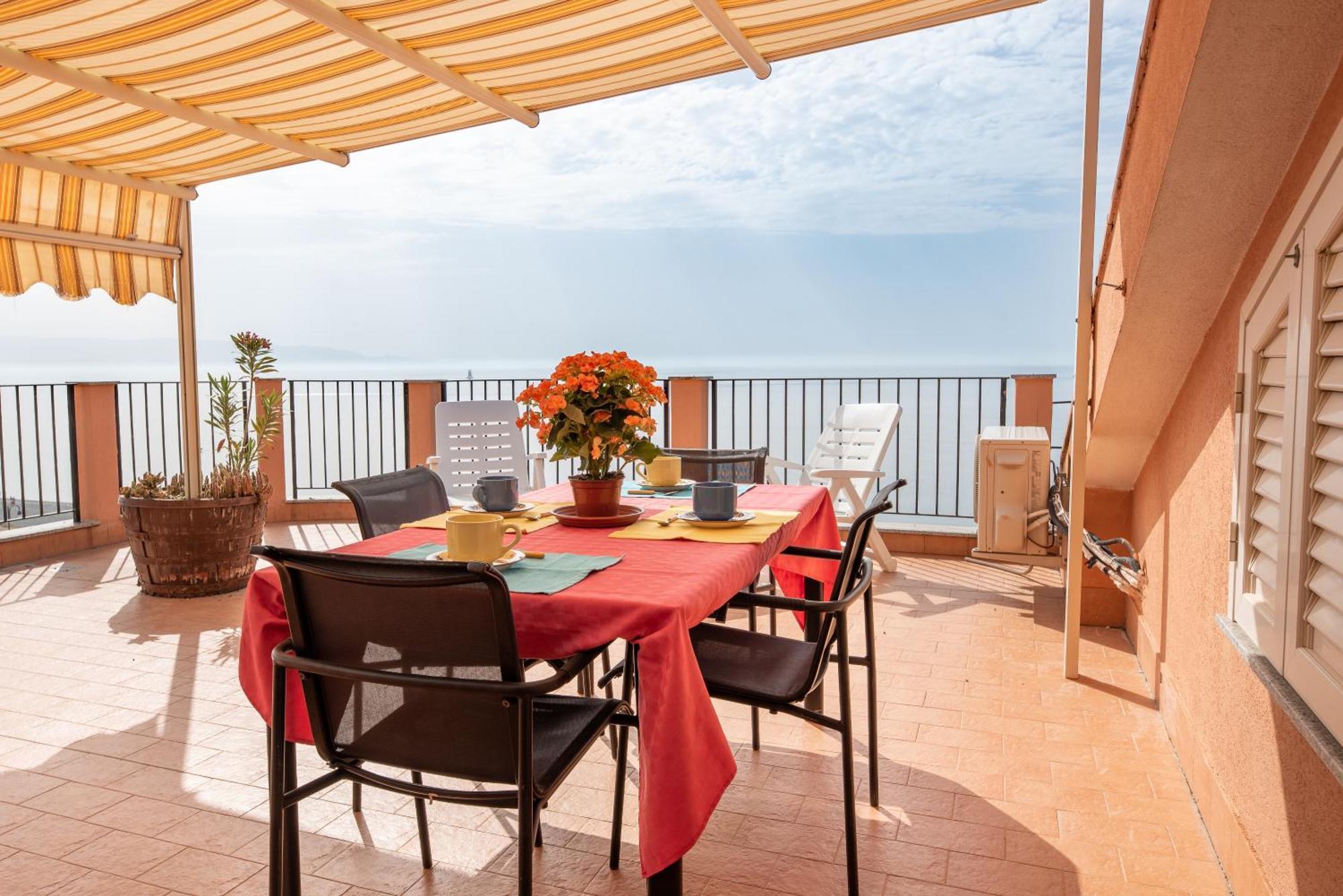Case Vacanza Alega Mare Nizza di Sicilia Buitenkant foto