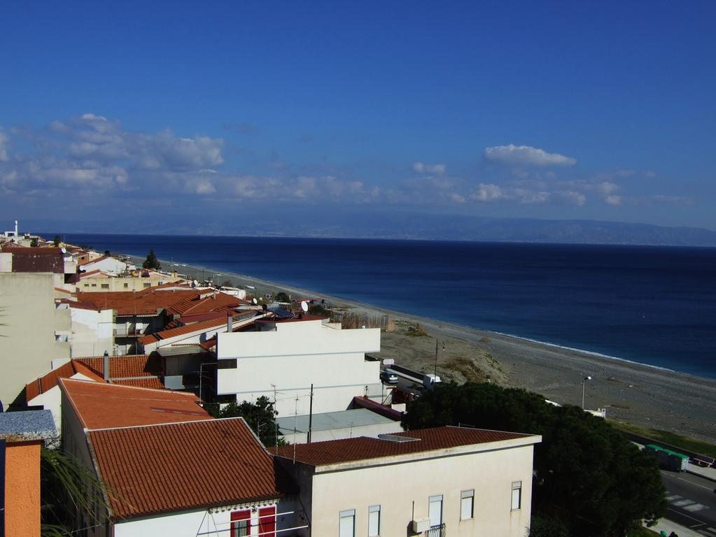 Case Vacanza Alega Mare Nizza di Sicilia Buitenkant foto